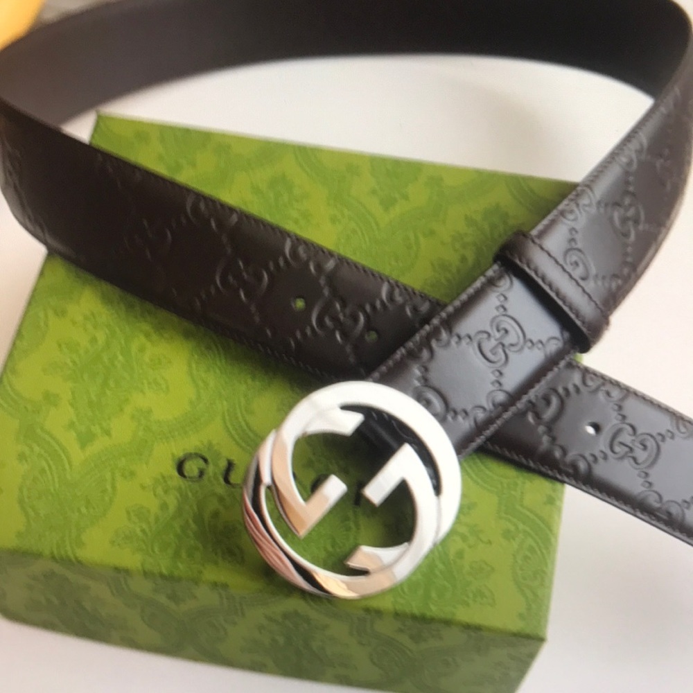 Gucci black leather Earrings